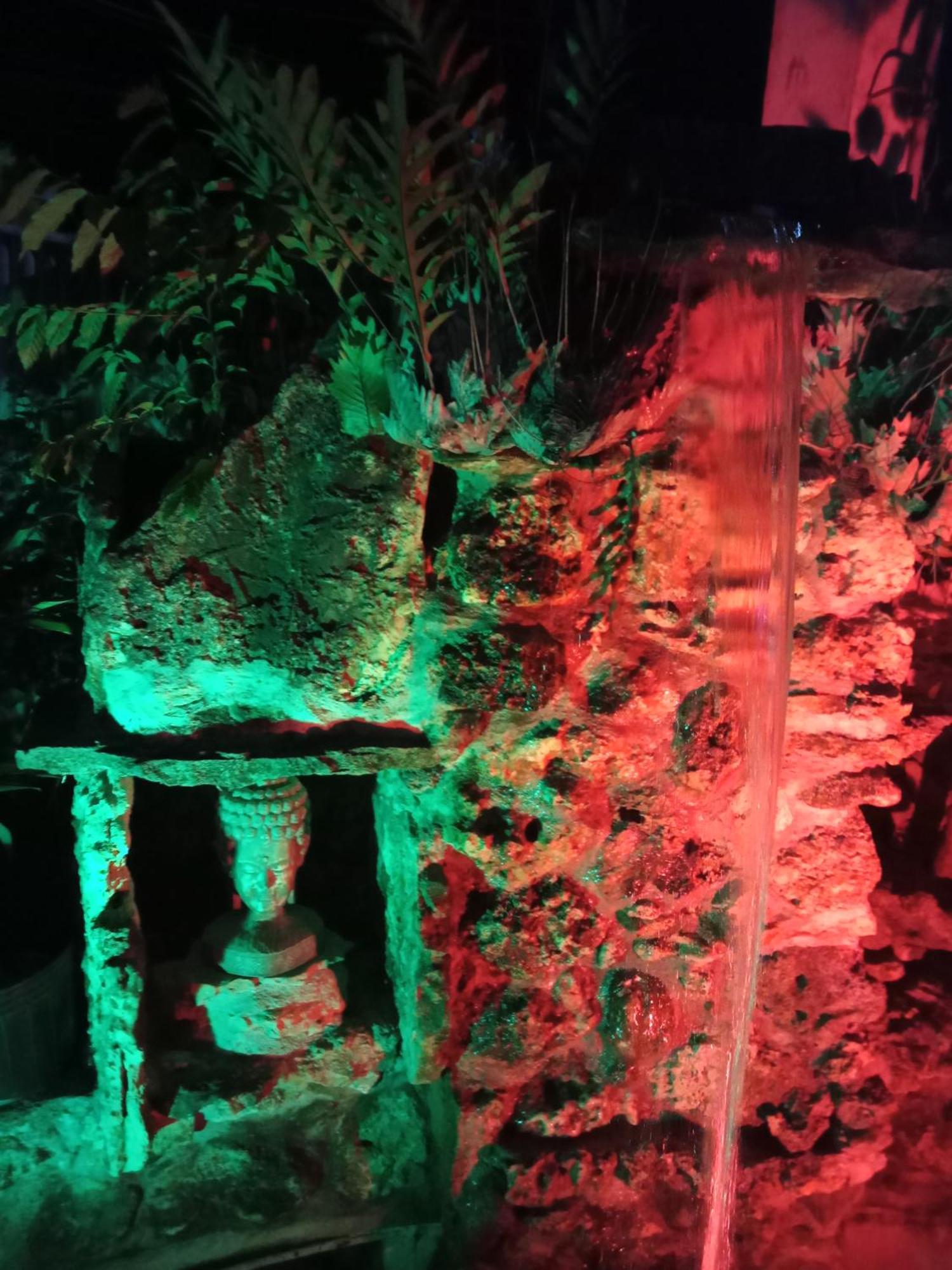 סיקיהור Czar'S Place מראה חיצוני תמונה